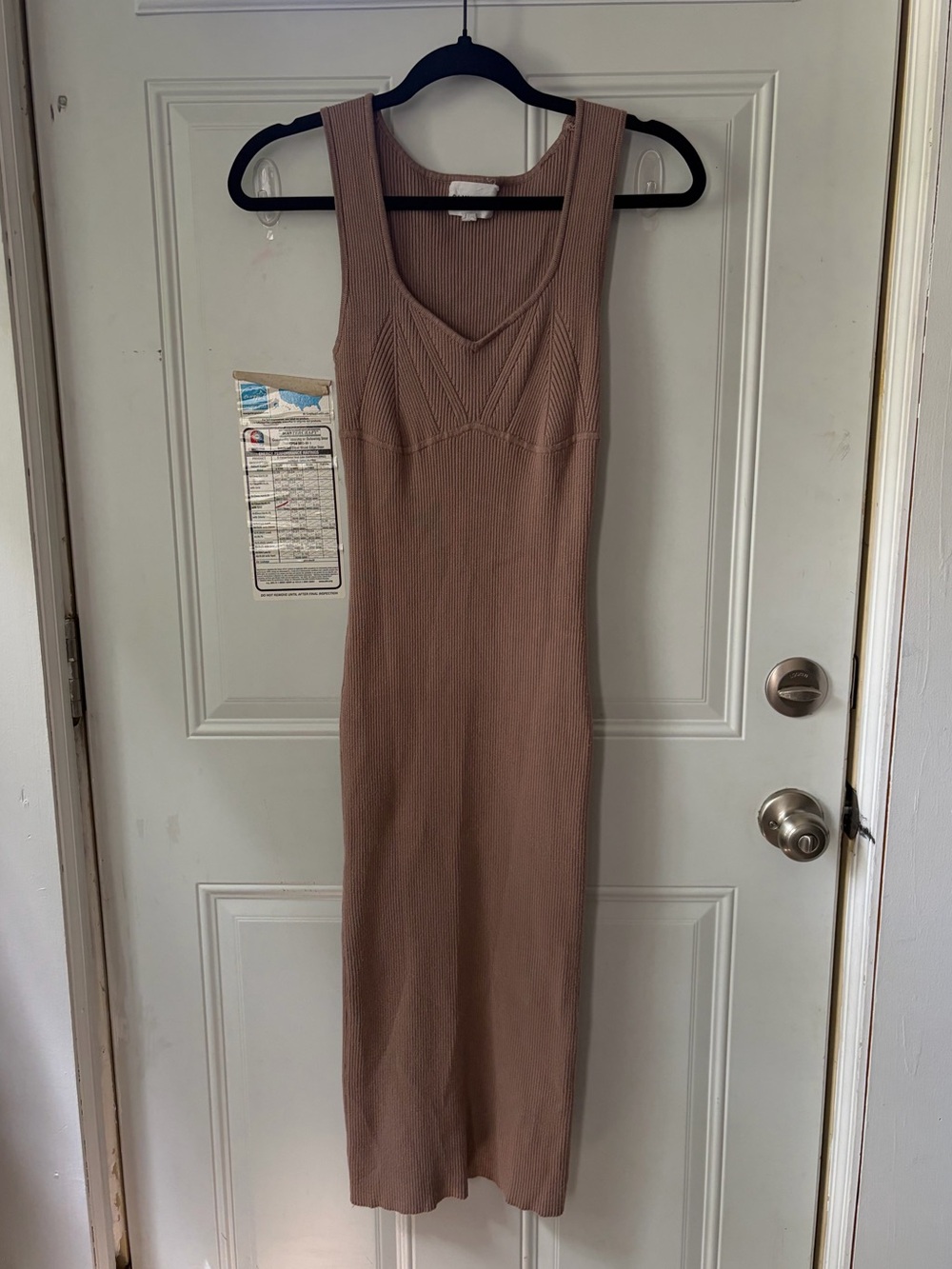 Olive + Oak "Ribbed Chevron-Bust" Midi Dress 🤎 🍂